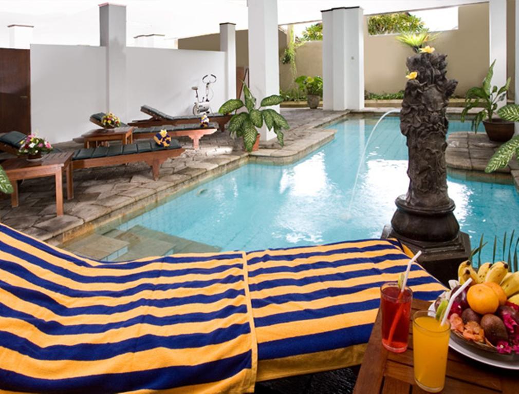 Hotel Ratna Kuta Lombok Exteriör bild