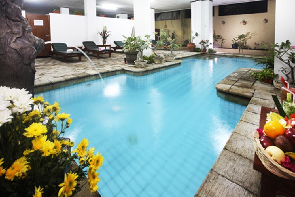 Hotel Ratna Kuta Lombok Exteriör bild